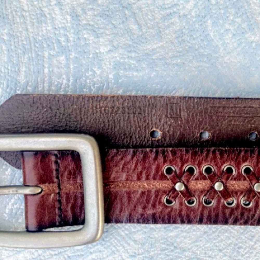 Fossil Solid Brass Buckle Leather Embellished Belt - image 8